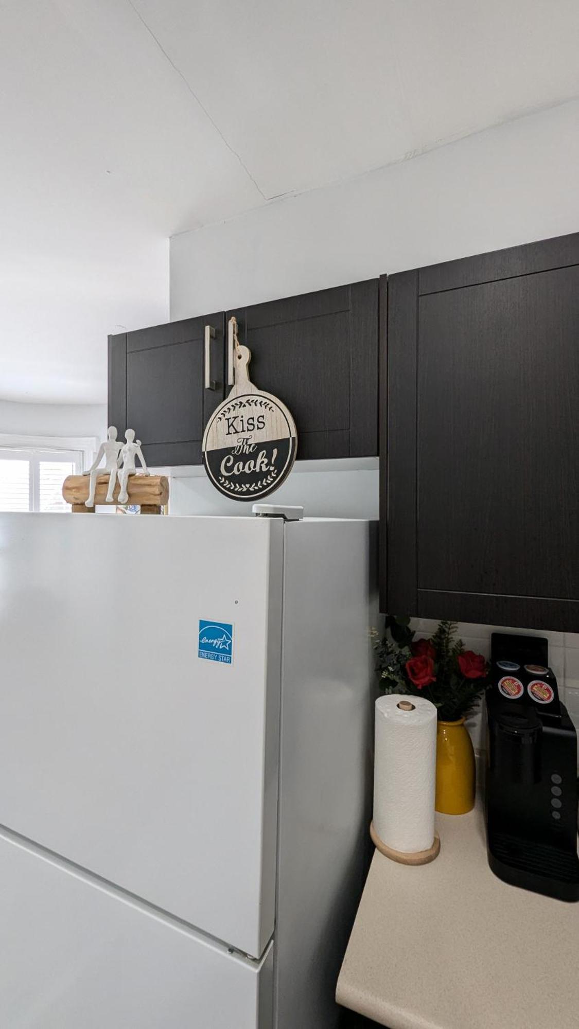 Cozy With Private Kitchen, Private Bathroom * Toronto