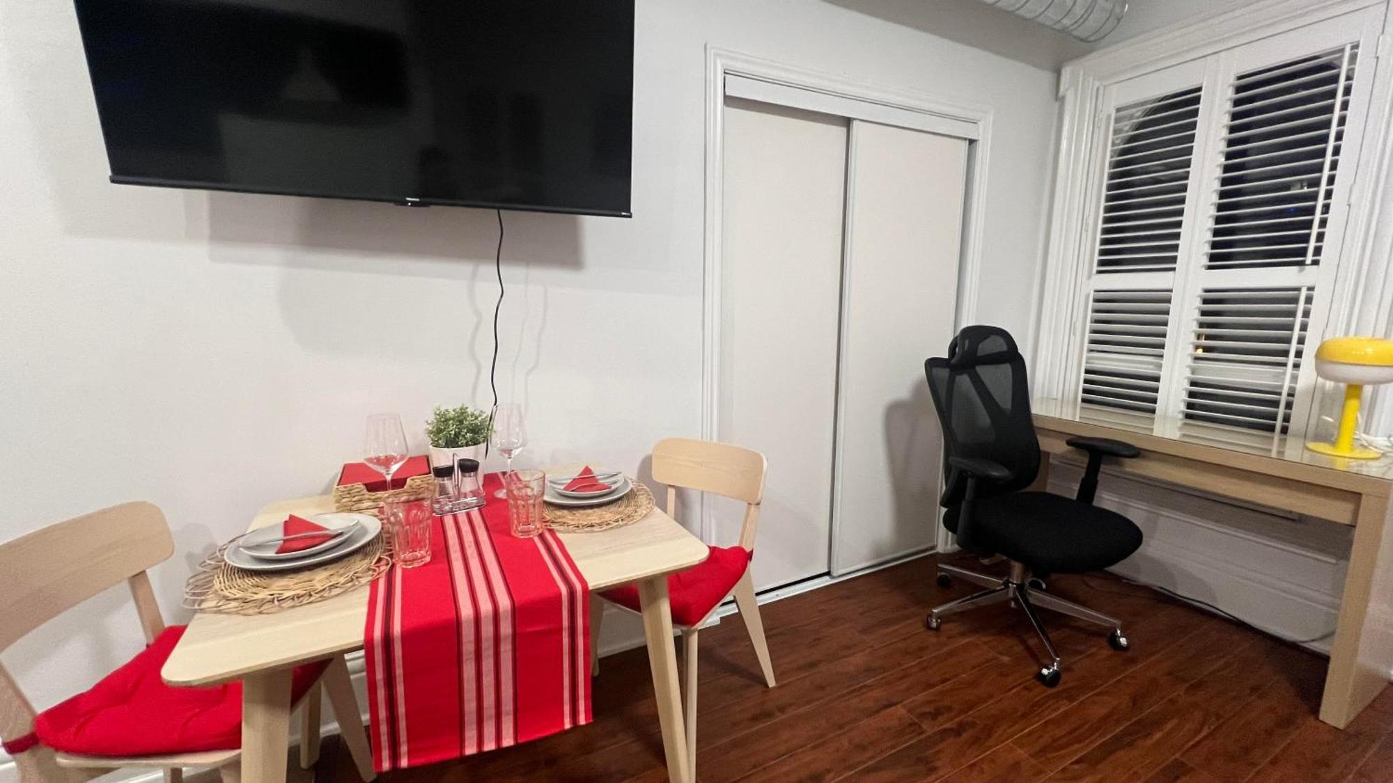 Homestay Cozy With Private Kitchen, Private Bathroom *