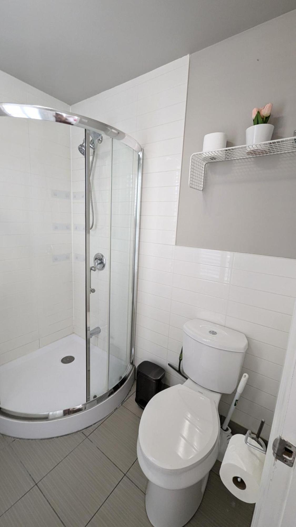 Homestay Cozy With Private Kitchen, Private Bathroom *