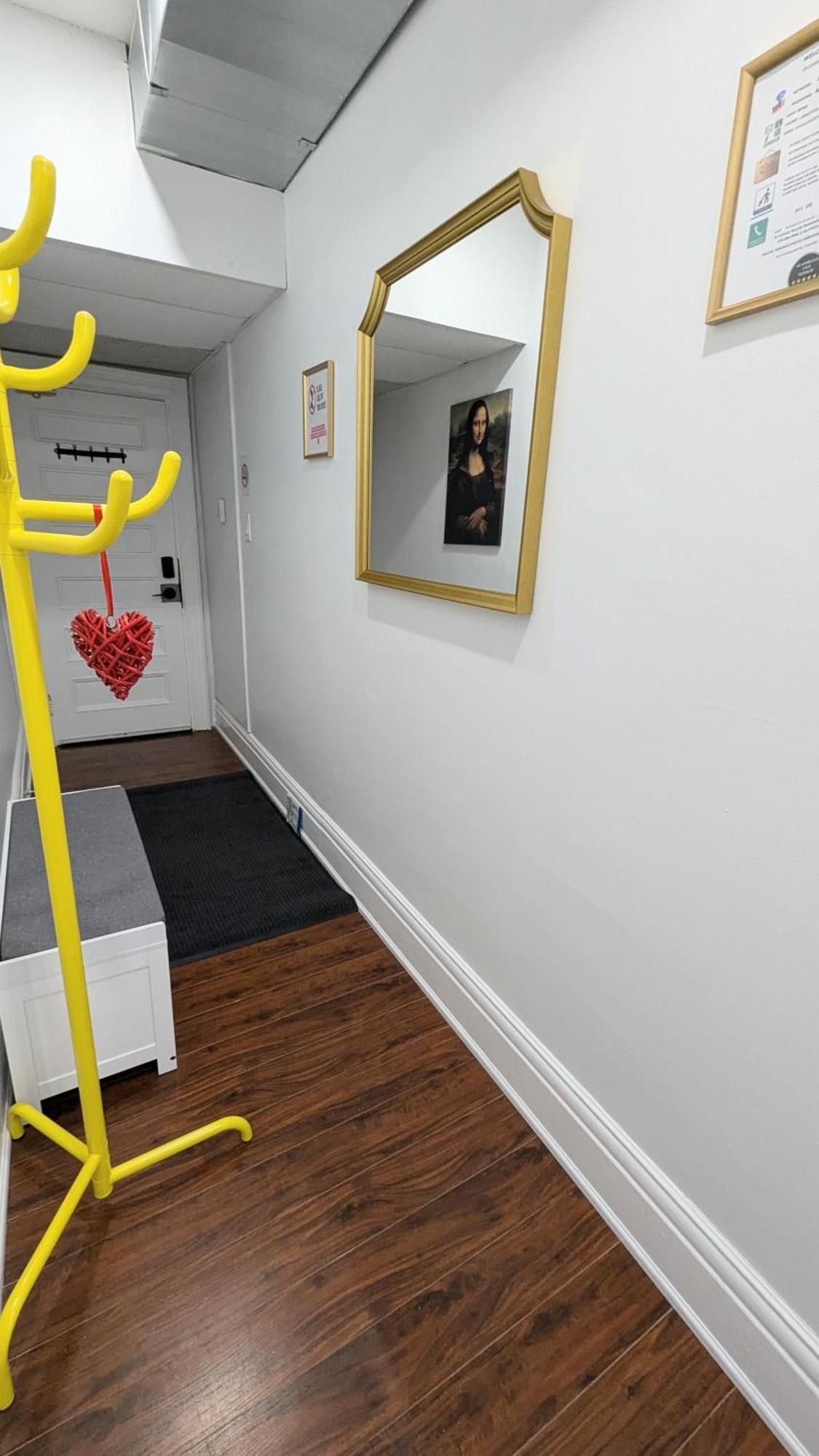 Cozy With Private Kitchen, Private Bathroom