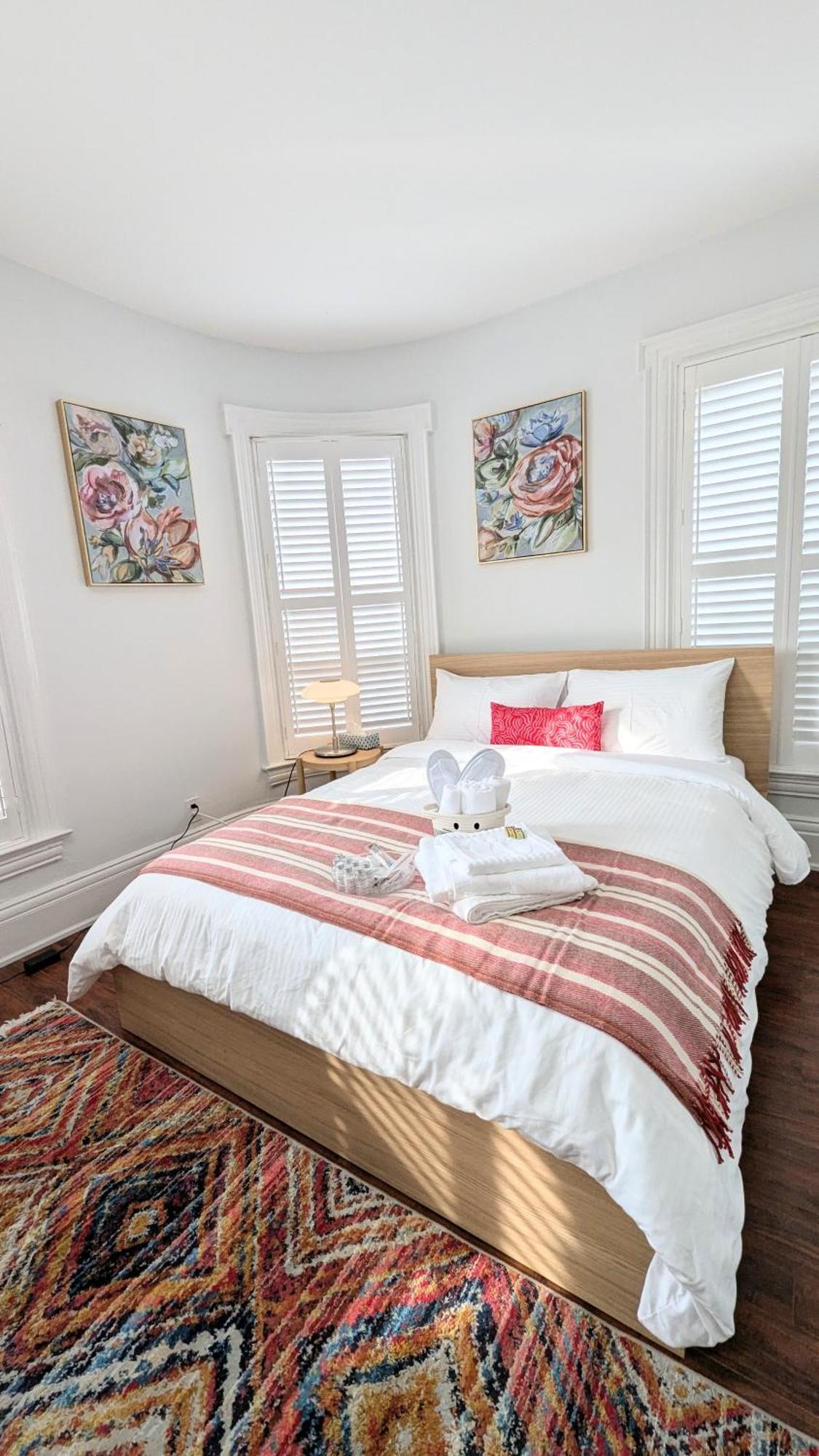 Cozy With Private Kitchen, Private Bathroom *