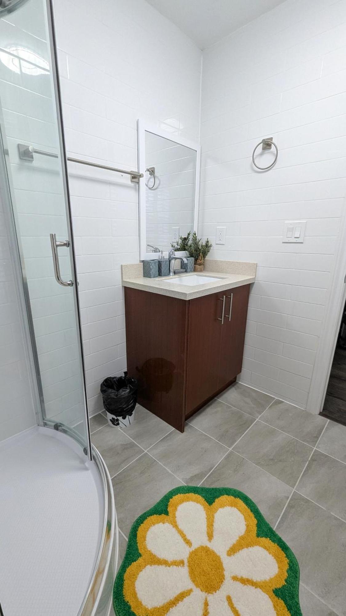 Homestay Cozy With Private Kitchen, Private Bathroom