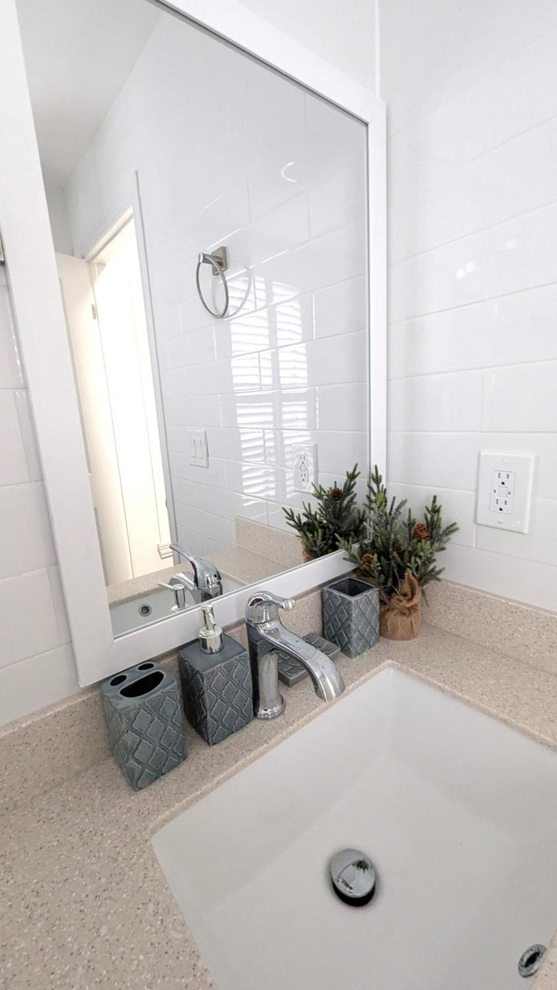 Homestay Cozy With Private Kitchen, Private Bathroom *