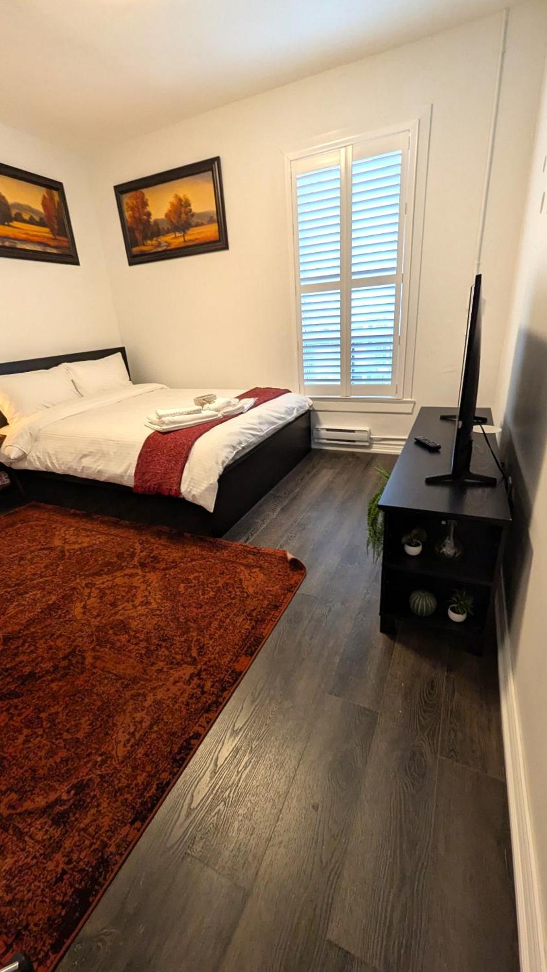 Cozy With Private Kitchen, Private Bathroom *