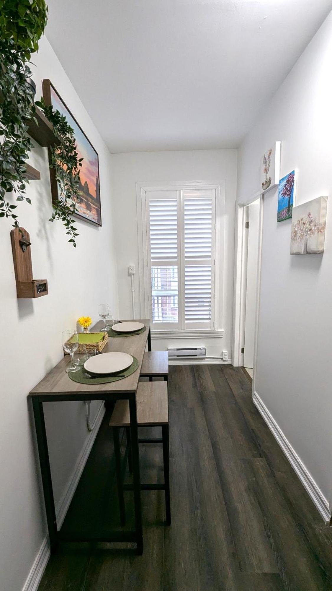 Cozy With Private Kitchen, Private Bathroom